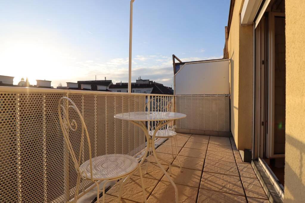 Brilliant View: Balcony Home, Modern, Stylish And Newly Renovated Vienna Luaran gambar