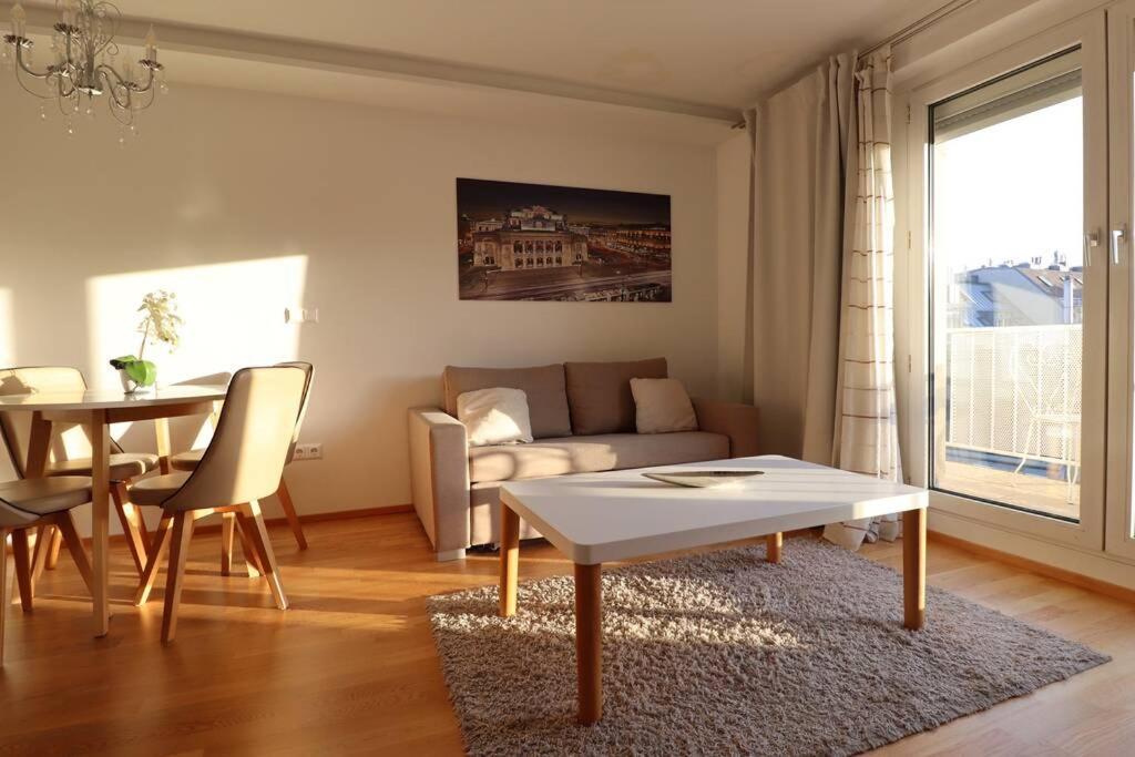 Brilliant View: Balcony Home, Modern, Stylish And Newly Renovated Vienna Luaran gambar