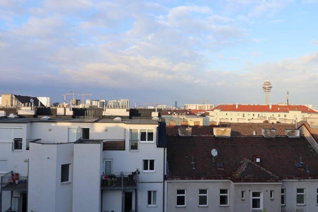 Brilliant View: Balcony Home, Modern, Stylish And Newly Renovated Vienna Luaran gambar