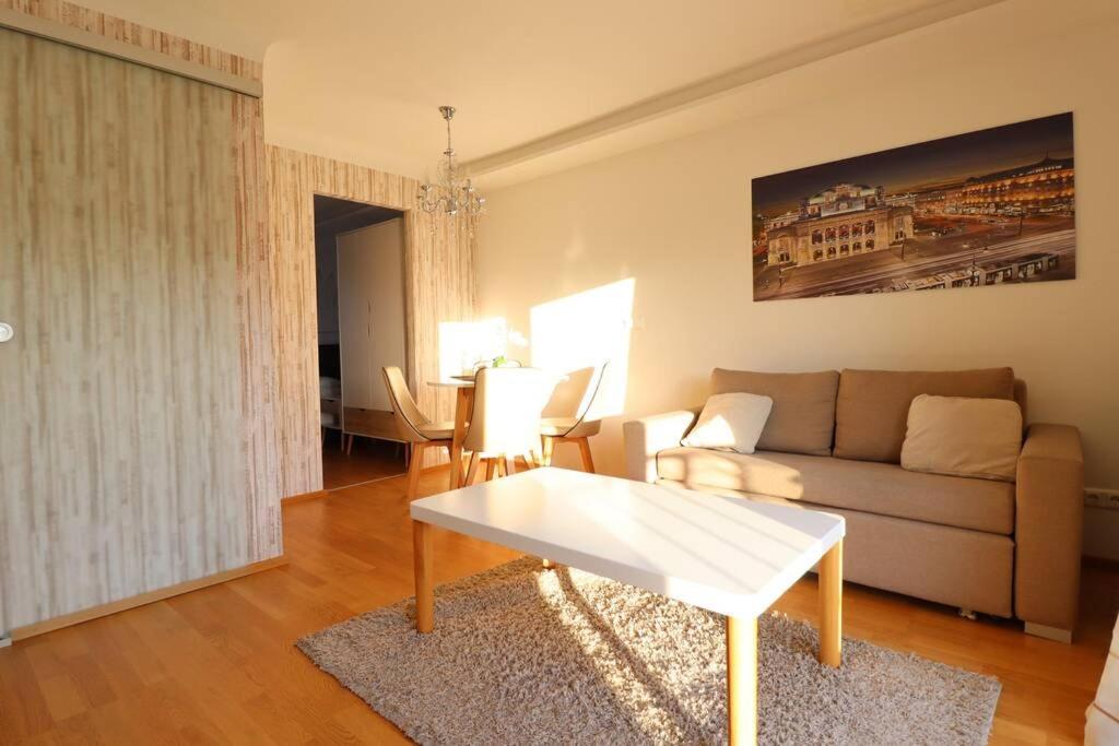 Brilliant View: Balcony Home, Modern, Stylish And Newly Renovated Vienna Luaran gambar